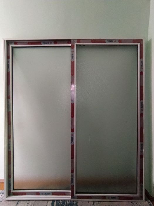 Продаётся дверь купе