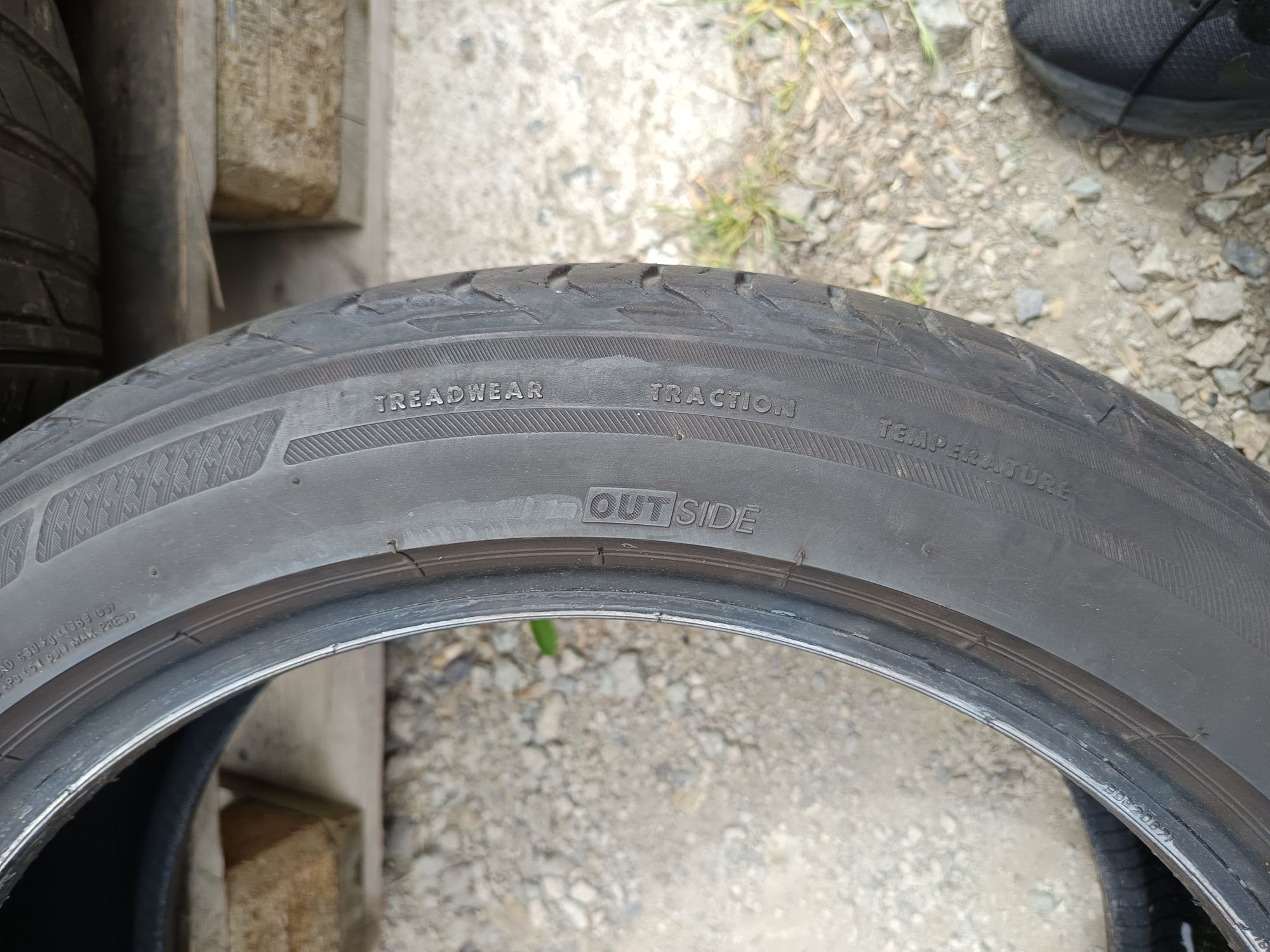 215 50 R 18 BRIDGESTONE Дот 2619