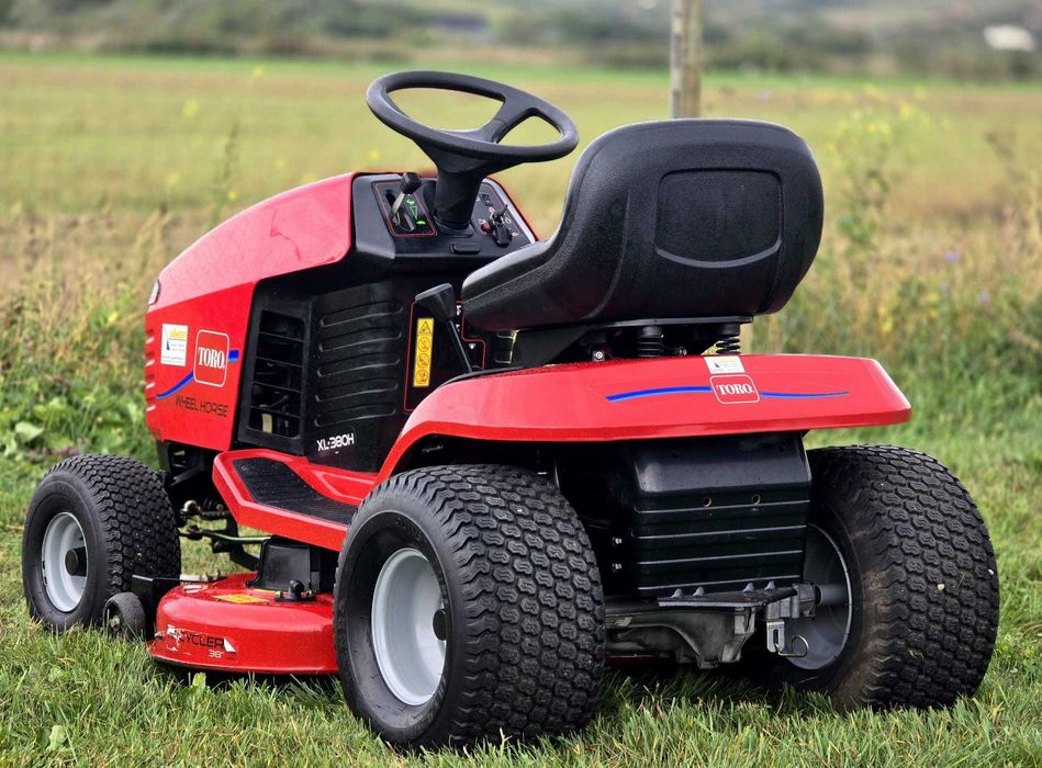 Tractoras iarba gazon profesional Toro Briggs and Stratton 16 cp USA!