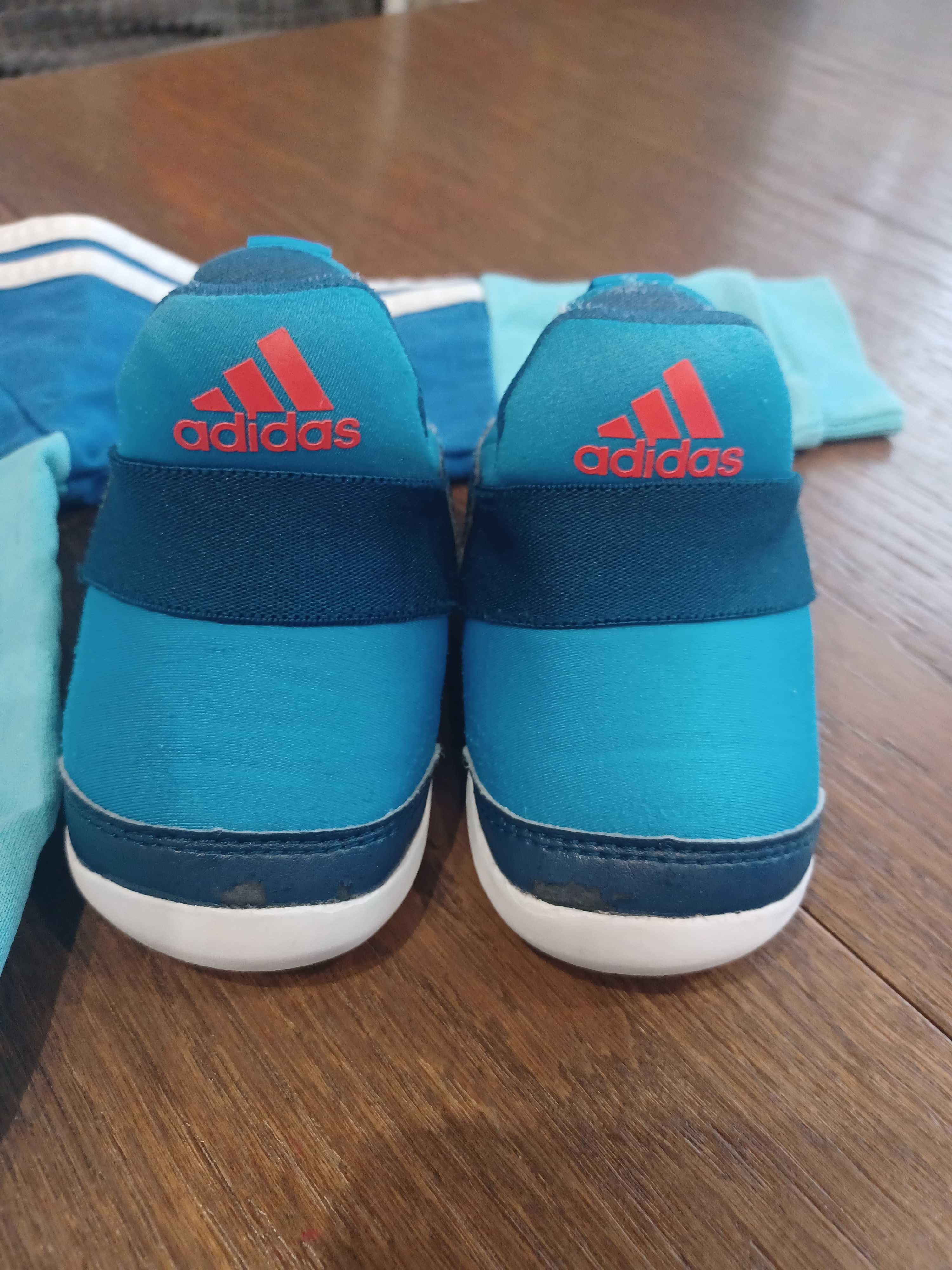 Маратонки адидас и комплект адидас adidas