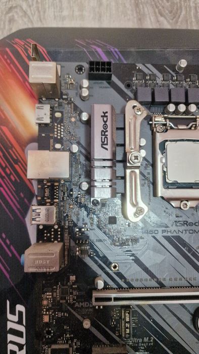 asrock phantom gaming 4 със i5 10500 и охладител be quiet pure rock 2