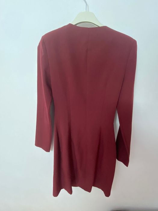 Vând rochie elegantă!