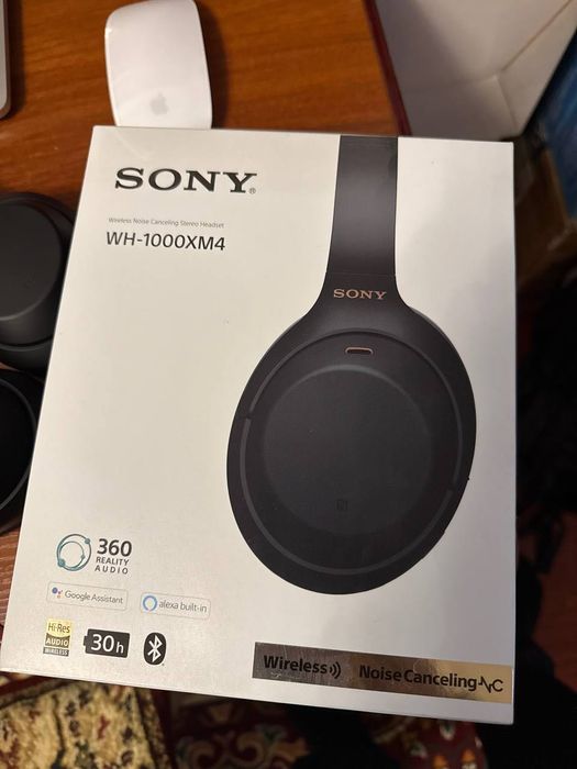 Sony WH-1000XM4 naushnik