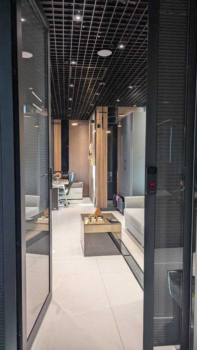Аренда офис Нежилое помещение в Nestone срочна за 1 кв.м. 53$