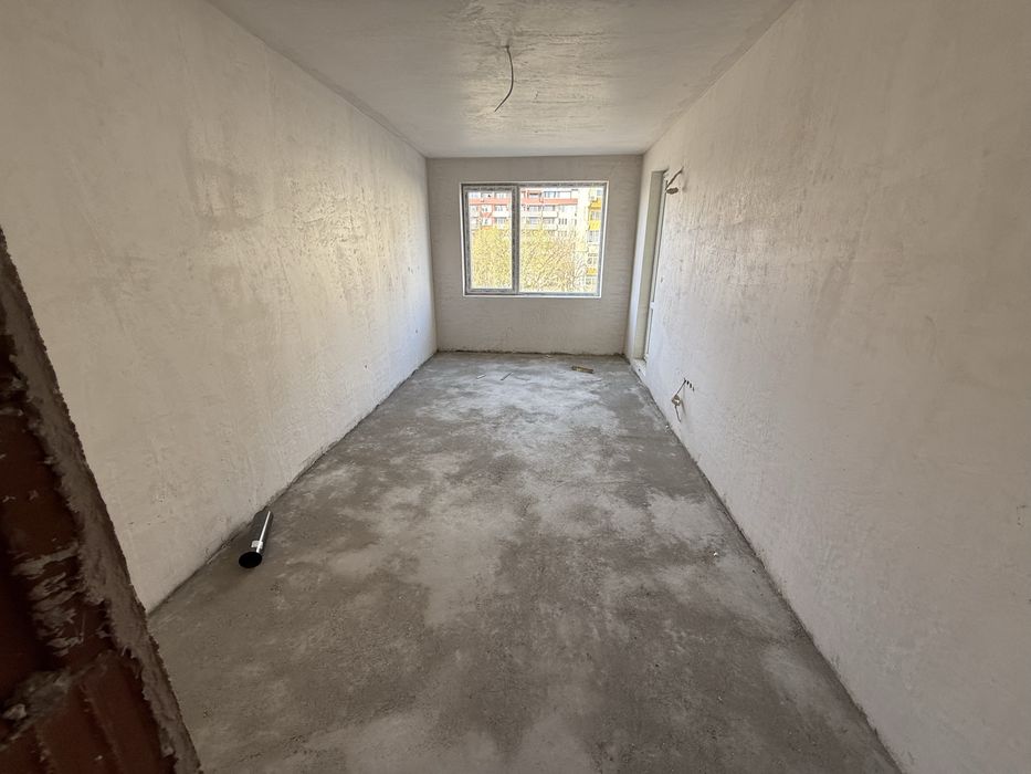 Продава се Двустаен апартамент в Пловдив, Остромила - 64 кв.м за 1091 €/кв.м - Снимка #3