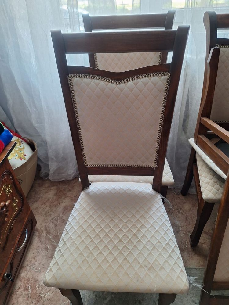 Стулья