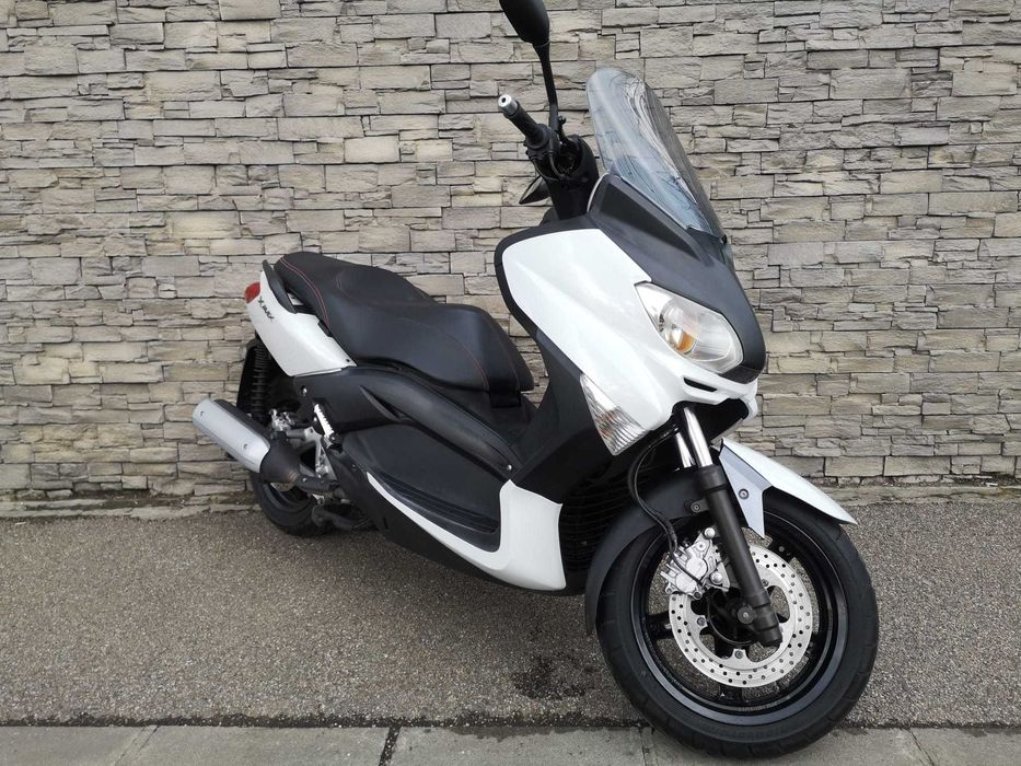 Yamaha x-max 250  2010