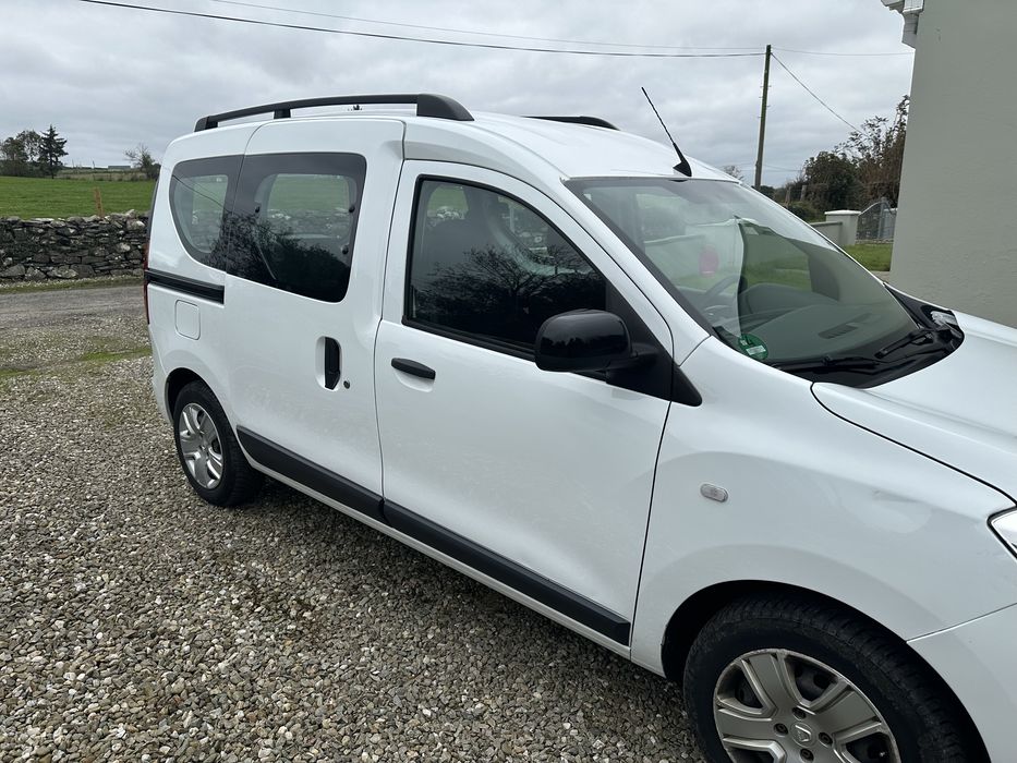 Dacia Dokker 1.5  2019 /12 EURO 6 Adblue Navigatie