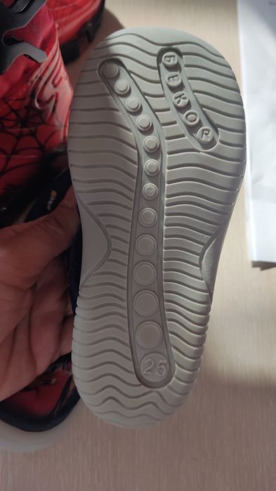 Дебели ботушки+ подарък