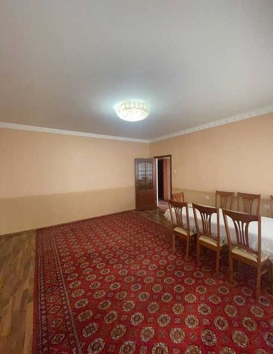 Просторная 3 - комнатная с ремонтом и мебелью, Алмазарский район