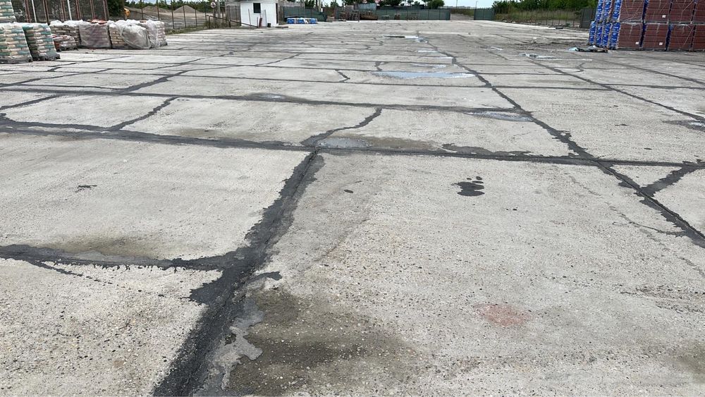 Închiriez o suprafața betonată pentru activități comerciale
