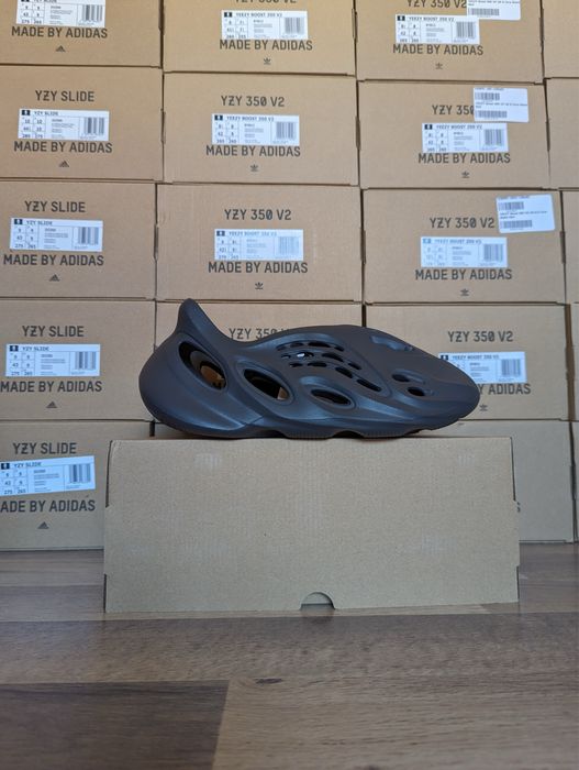Yeezy slide & foam rnnr