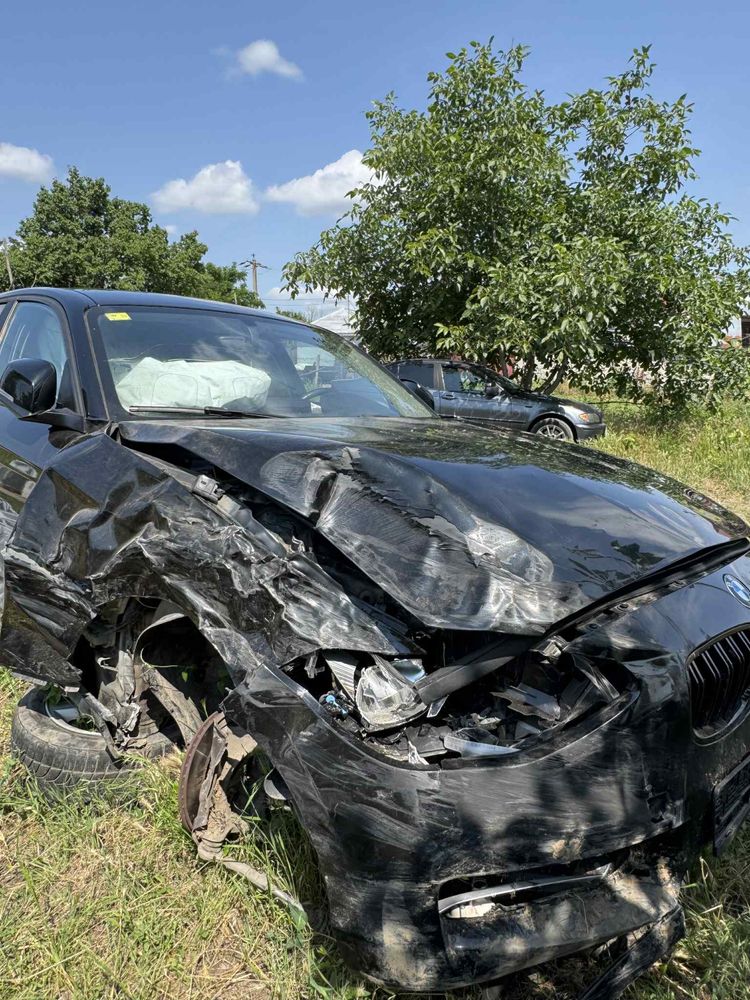 BMW seria 1 an 2012 Dezmemrez