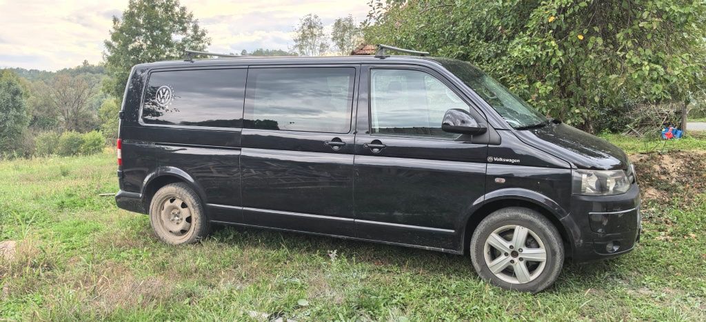 Vând Volskwagen t5