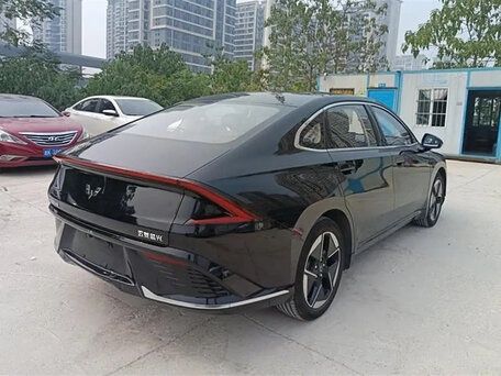 Электромобиль Wuling Starlight ev 510km elektromobil