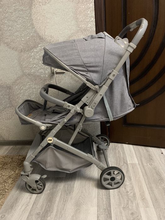 Продам детскую коляску чемодан