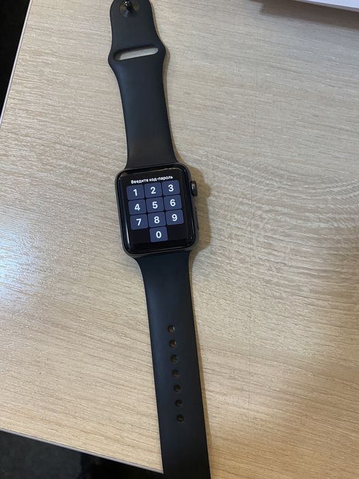 Продам электронные часы Apple watch 3