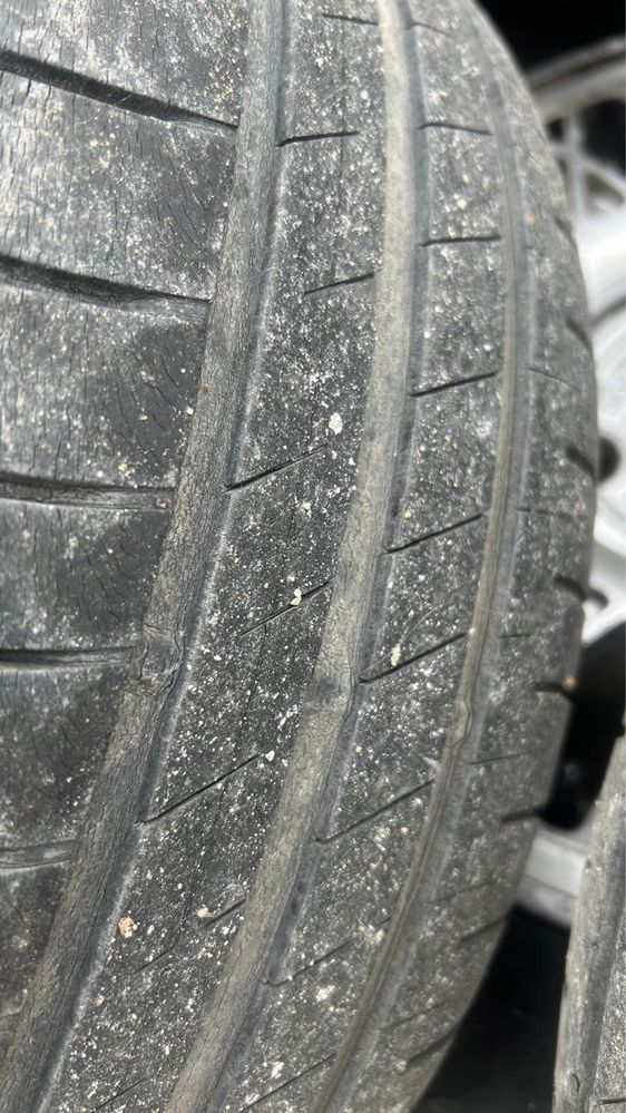 Anvelope vara good year 185/60 r14