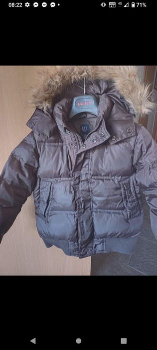 Детско яке с естествен пух ,GAP с качулка , 6-7 г