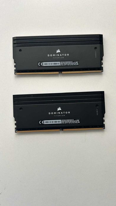 Corsair DOMINATOR Titanium RGB 48GB (2x24GB) Ddr5 6000MHz