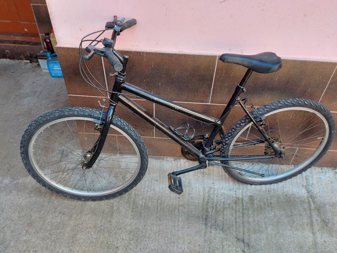 Bicicleta dama 18 viteze din import, roți pe 26,echipată Shimano