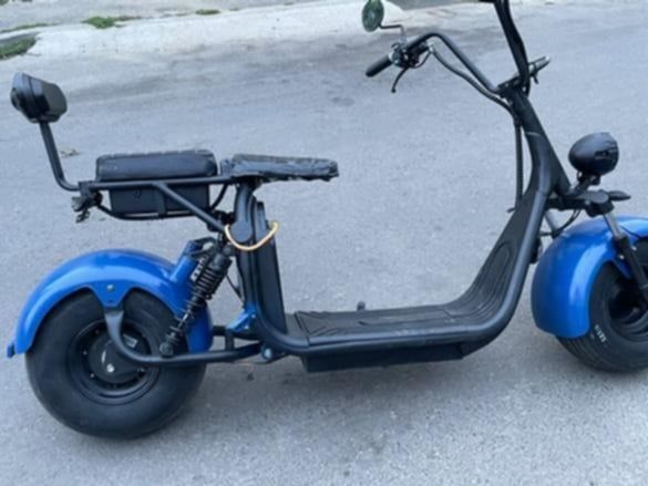 Vând moped electric se dă la schimb