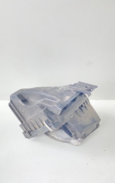 Carcasa filtru aer 3B0129607Q Volkswagen VW Passat B5.5 (facelift)