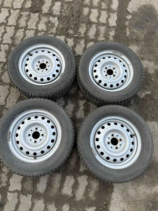 Диски R14 (4*98) с зимними шинами Nokian r14