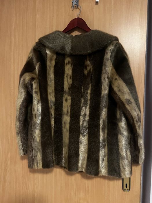 Haina blana vulpe argintie