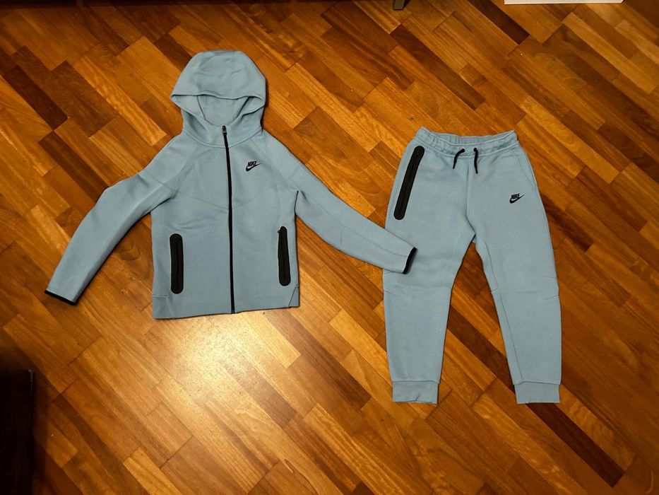 Vand pantalon si hanorac Nike tech fleech pentru copii 147-158cm