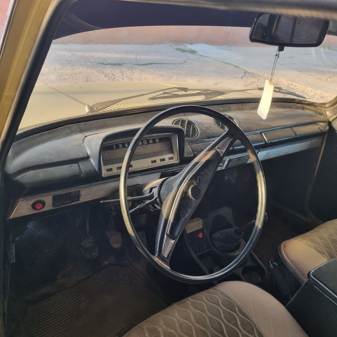 Vaz 2102, 1976, 2500$