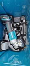Makita polizor pe acumulator de 40 V
