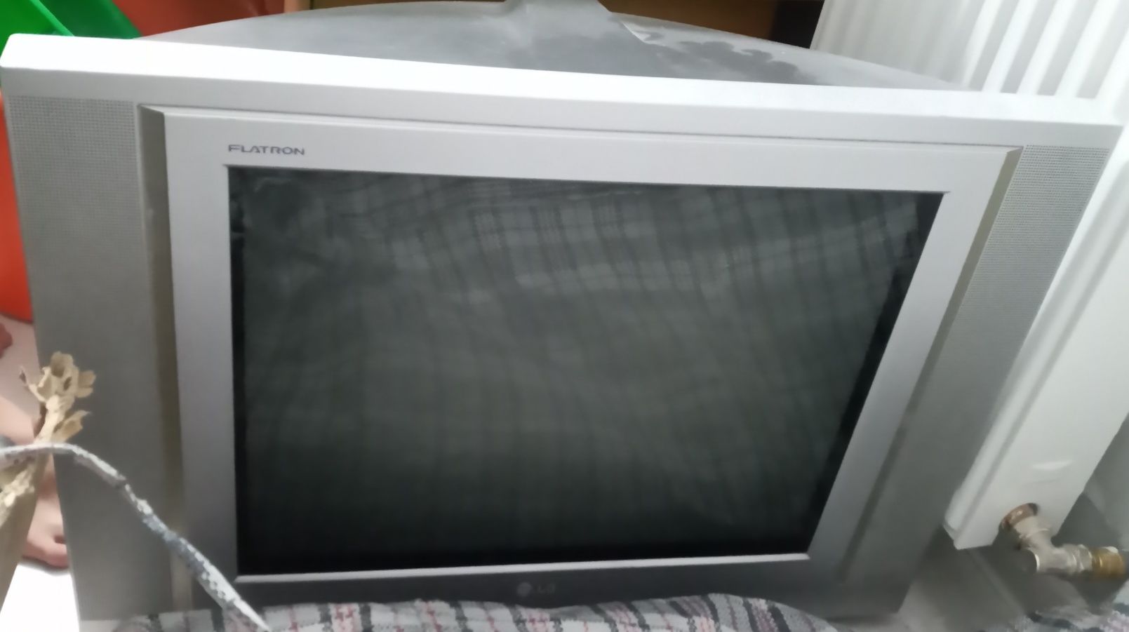 Продам телик б/у
