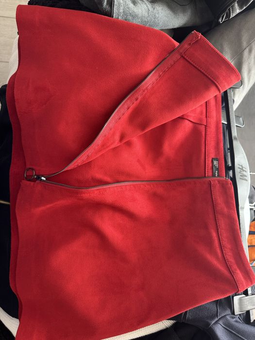 Fusta scurta, Zara Trafaliuc