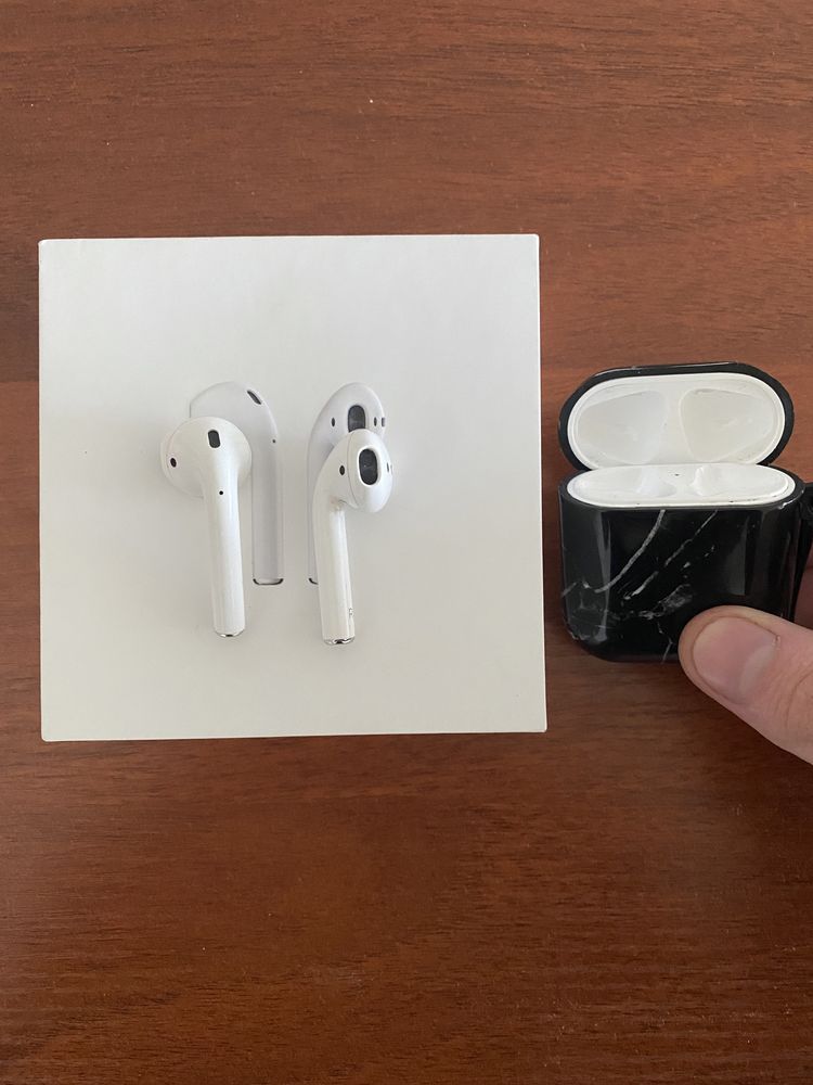 Продаётся AirPods 2, идеальные