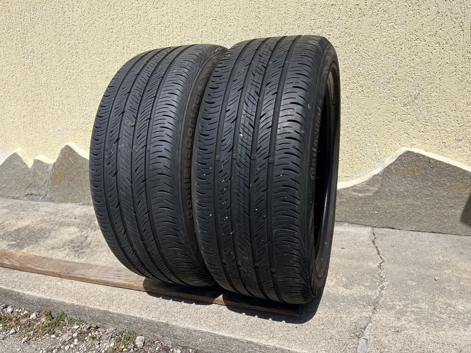 2 бр. летни гуми 235/45/19 Continental DOT 0519 5,8 mm