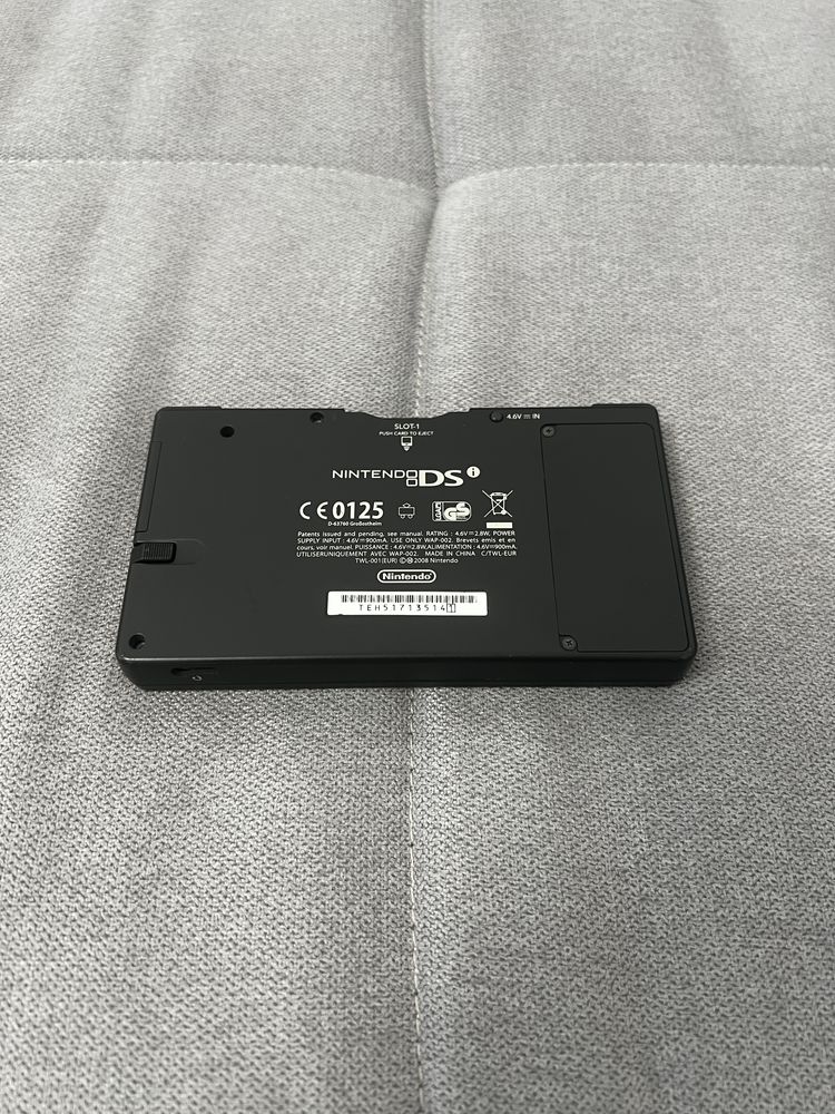 Nintendo DSI negru + accesorii