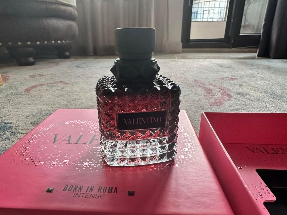 НОВ Valentino Born In Roma Intense парфюм 50 ML