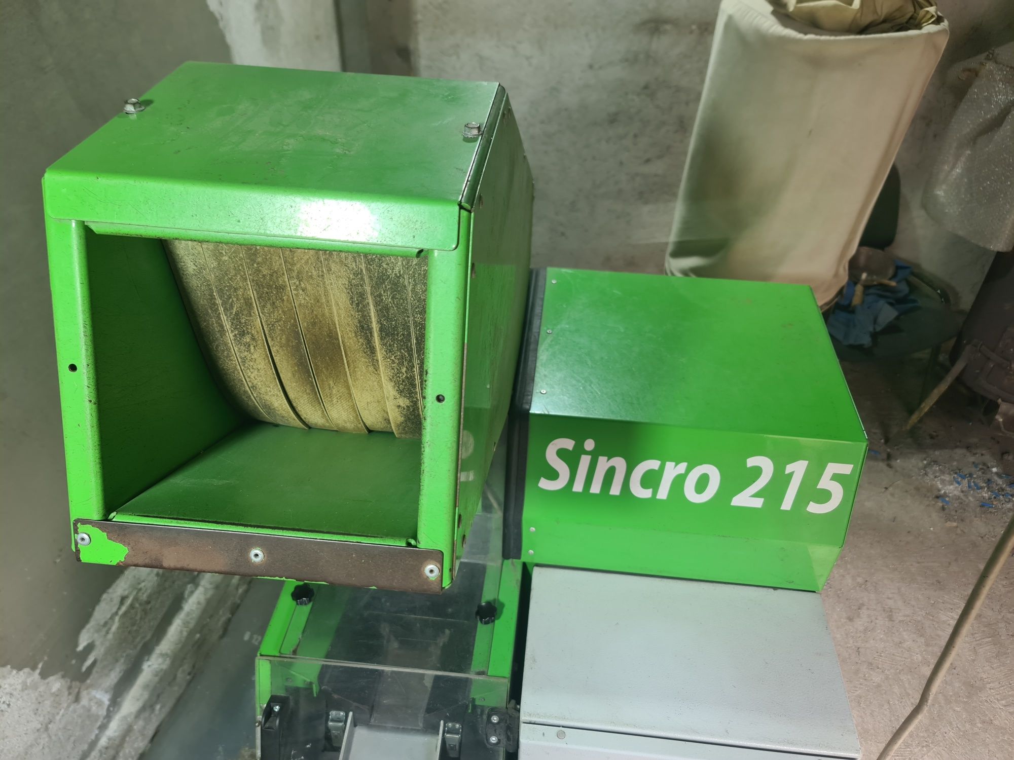Tocător separator cabluri electrice