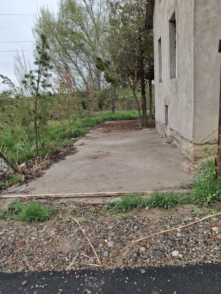 Tayyor dacha sotiladi