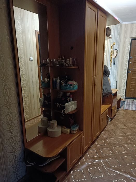 Прихожая с тумбой сидушкой