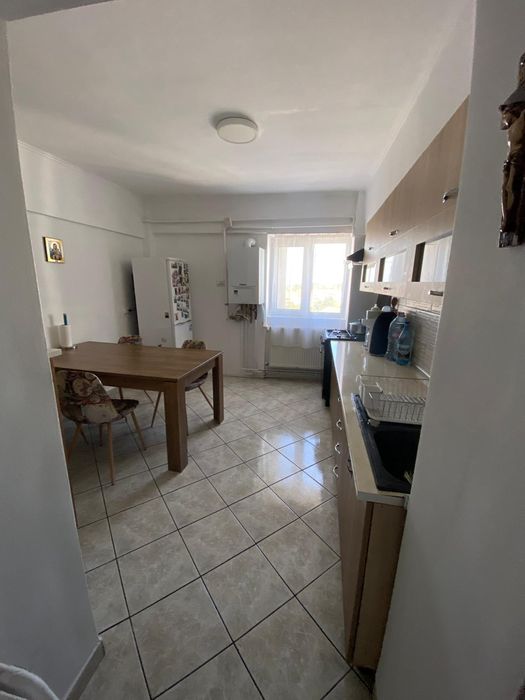 Apartament cu 3 camere