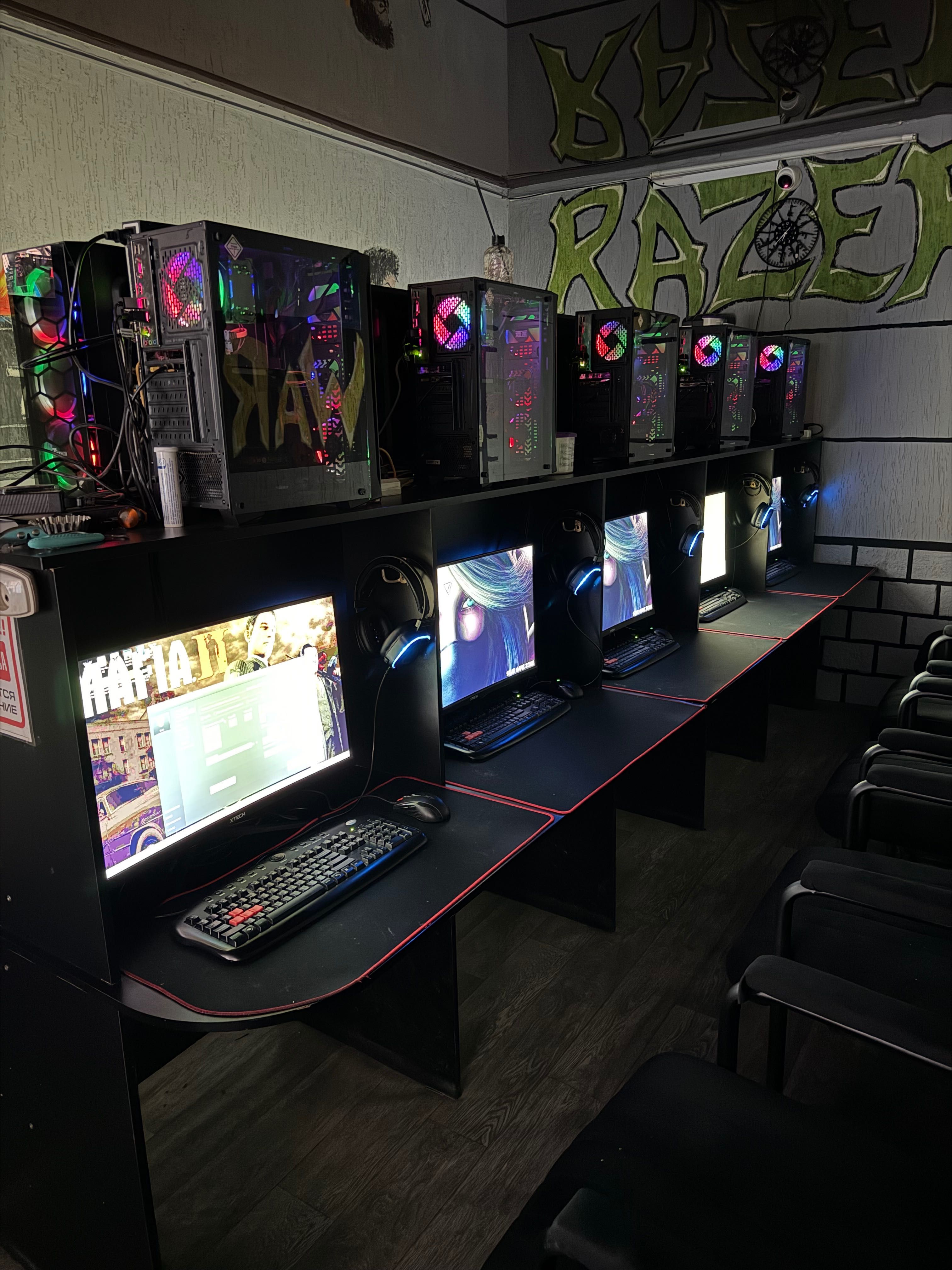Продается компьютерный клуб 20 игровых компьютеров