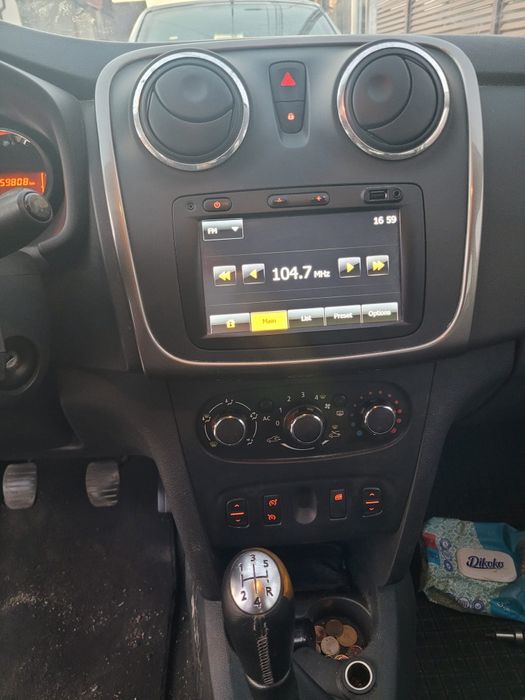 Logan MCV 0.9 GPL 2015 proprietar