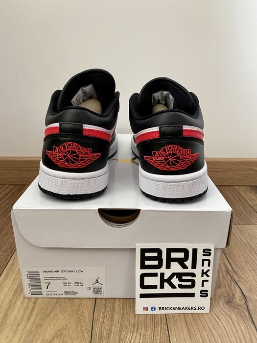 Nike Air Jordan 1 Low Black Siren