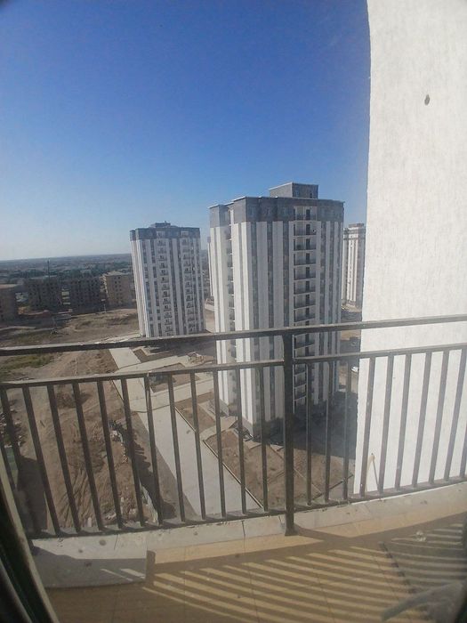 Карши сити 3хона 14этаж 72кв