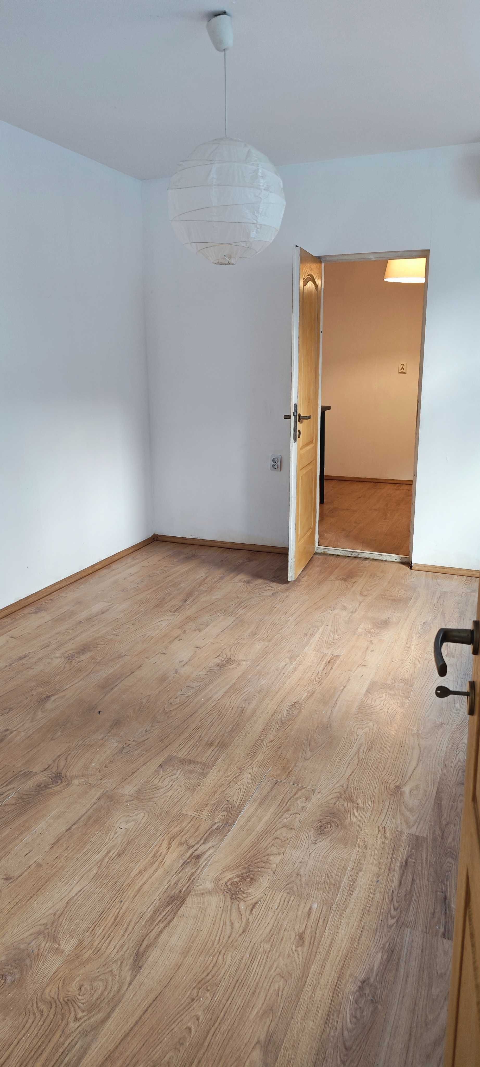 Apartament doua camere intr-o casa zona Parcul Carol