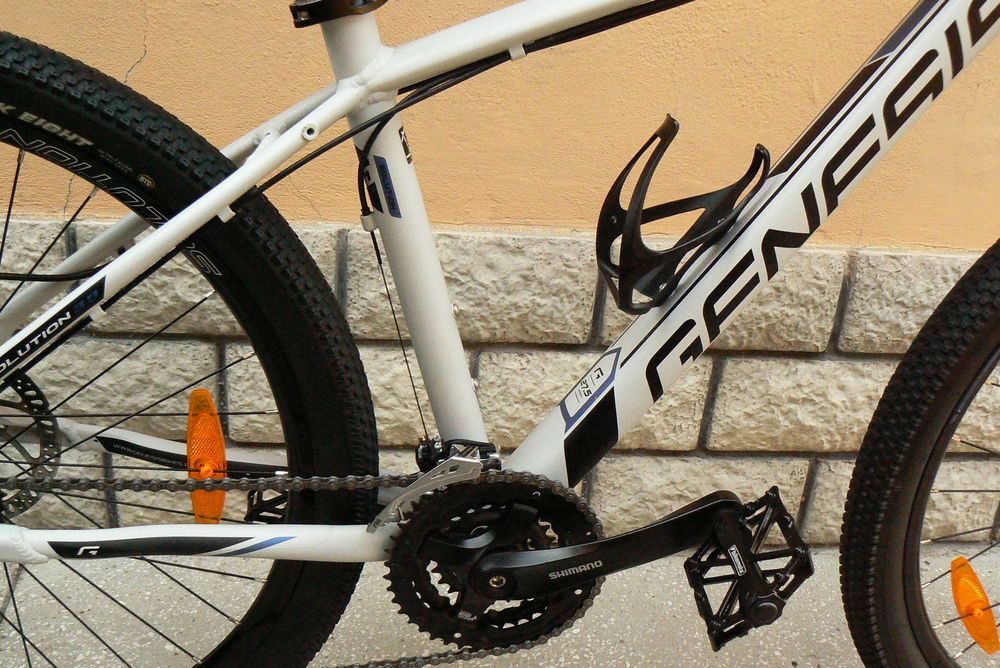 Bicicleta mountain bike Genesis 27.5