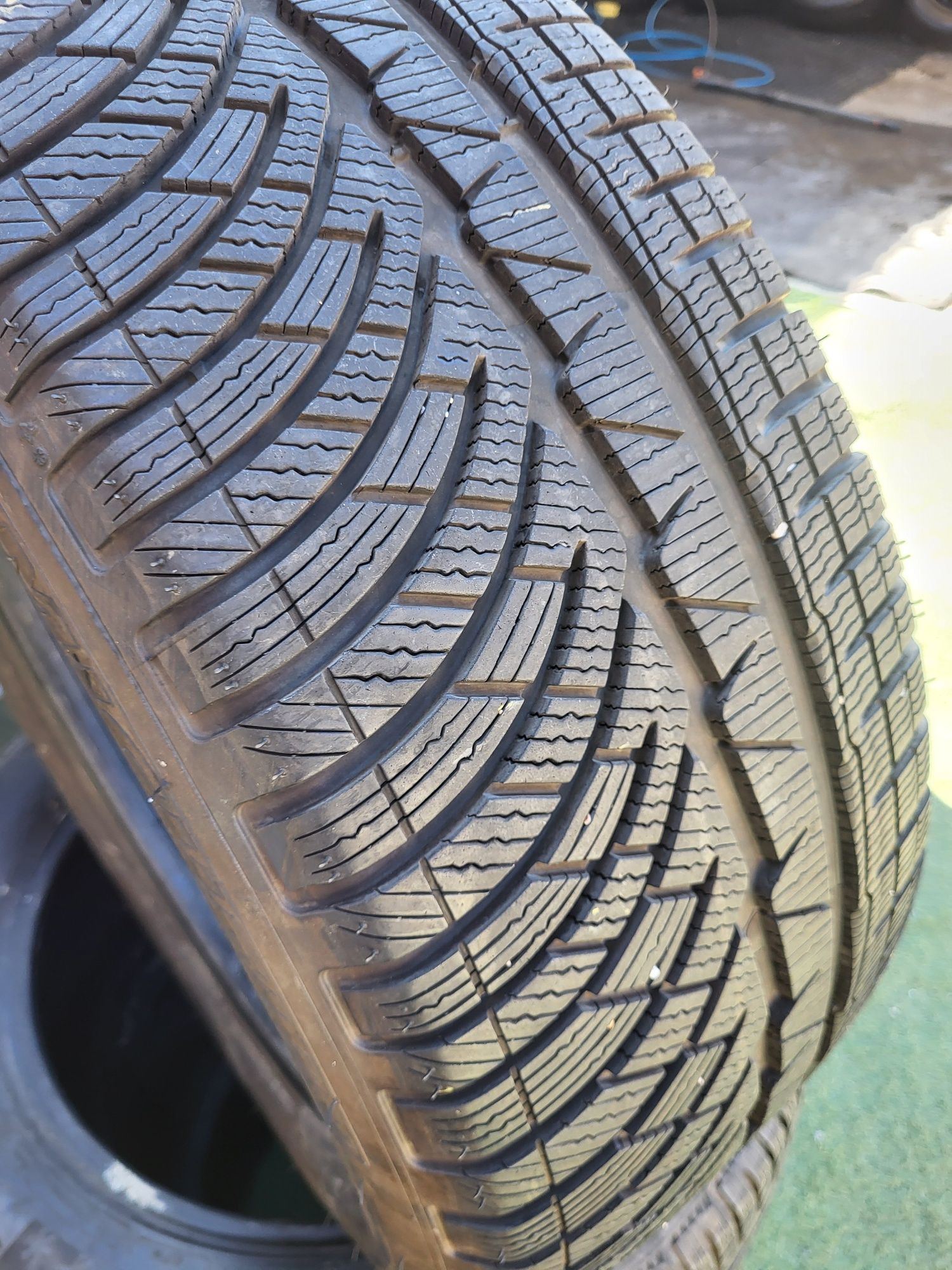 4 бр зимни 225/55/17 Michelin