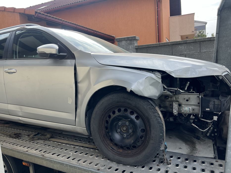 Dezmembrez Skoda Octavia an 2016
